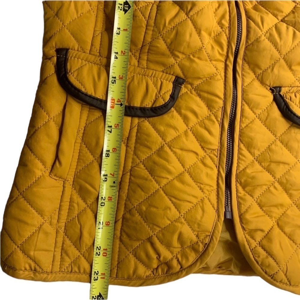 Hollyland Mustard Volored Puffer Vest - Picture 9 of 9